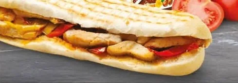Panini grillé au poulet et poivrons